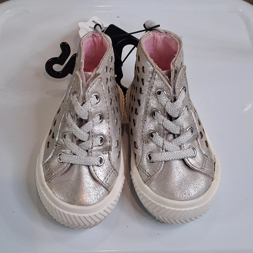 Wonder Works Stylish Silver High Top Baby Sneakers Size 2